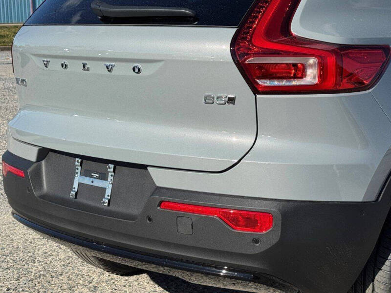 2026 Volvo XC40 B5 Plus