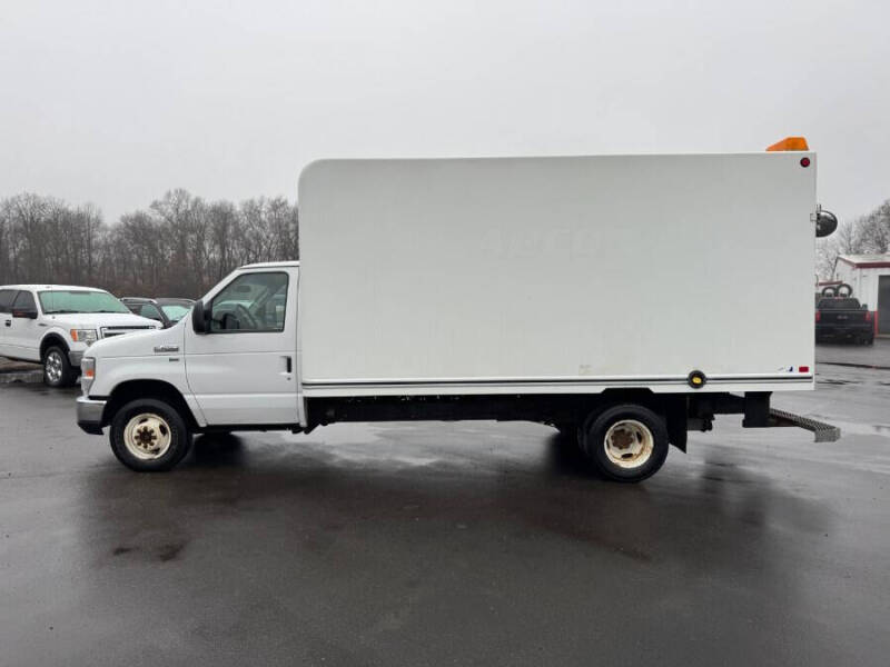 2018 Ford E-Series E-450 SD