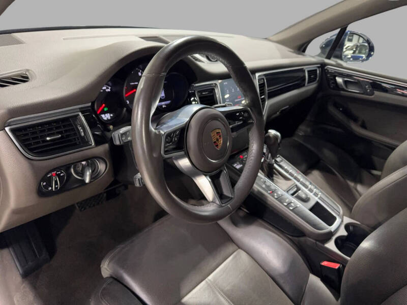 2018 Porsche Macan S