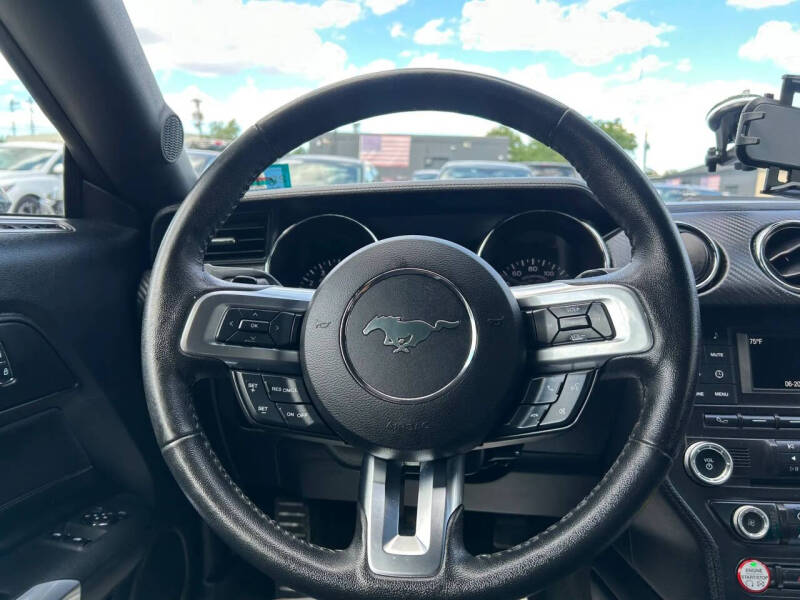 2017 Ford Mustang V6