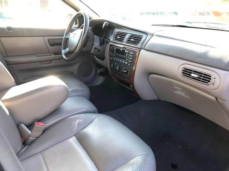 2005 Ford Taurus SEL
