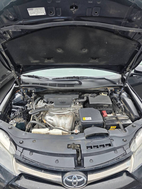 2017 Toyota Camry SE