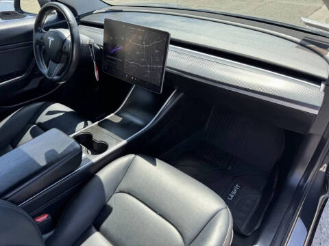 2019 Tesla Model 3 Standard Range Plus