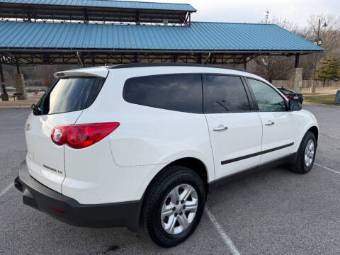 2011 Chevrolet Traverse LS