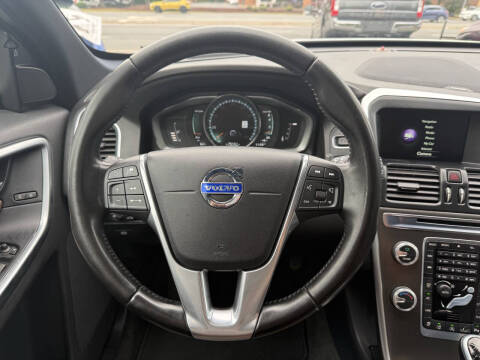 2016 Volvo XC60 T5 Drive-E Platinum