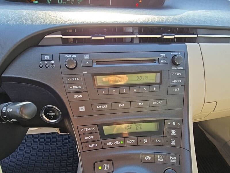 2010 Toyota Prius II