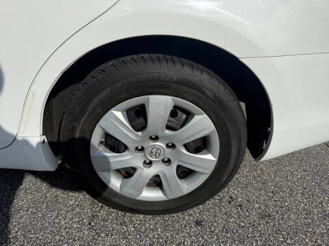 2011 Toyota Camry LE