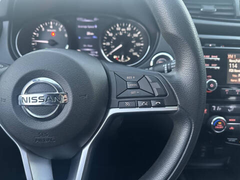 2018 Nissan Rogue Sport SV