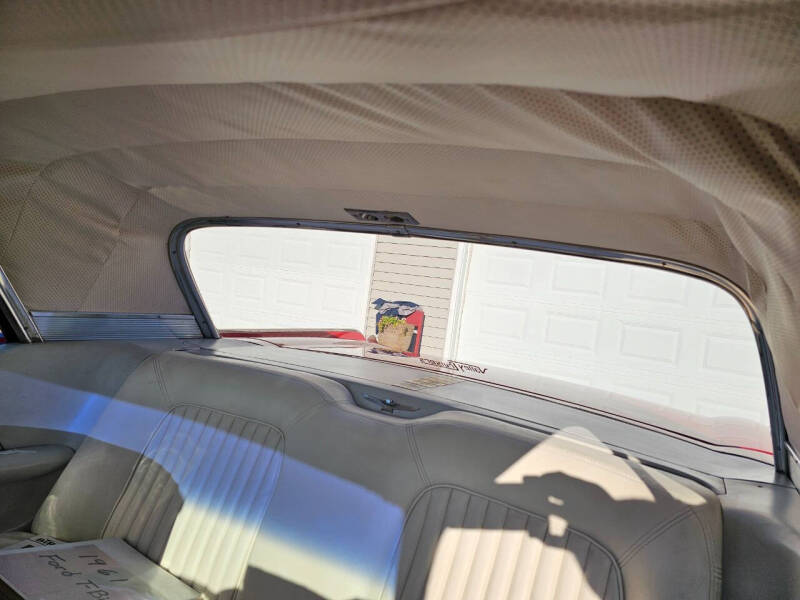 1961 Ford Thunderbird