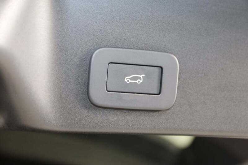 2024 Land Rover Range Rover Evoque P250 Dynamic SE