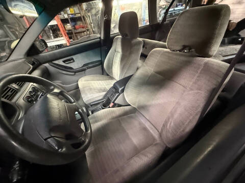 2001 Subaru Legacy L