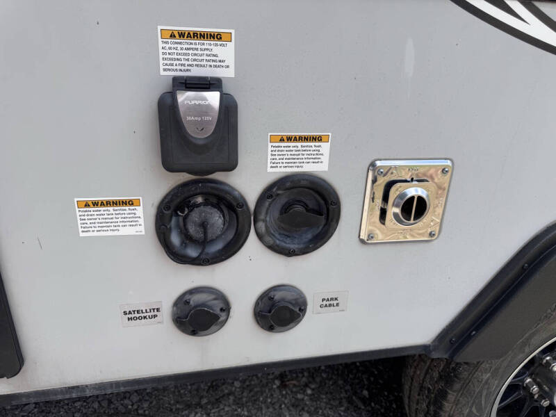 2018 Winnebago 1706FB