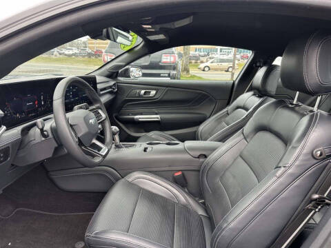 2024 Ford Mustang EcoBoost Premium