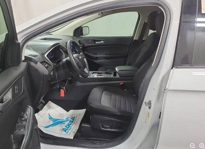 2021 Ford Edge SE