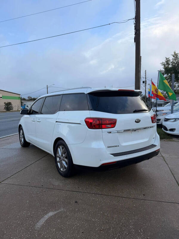 2020 Kia Sedona