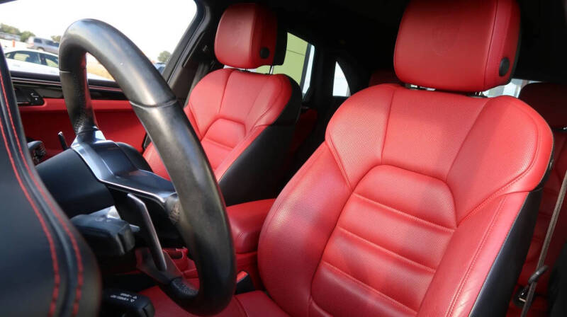 2018 Porsche Macan S