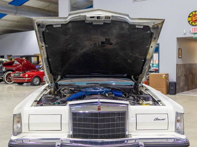 1977 Lincoln Mark V