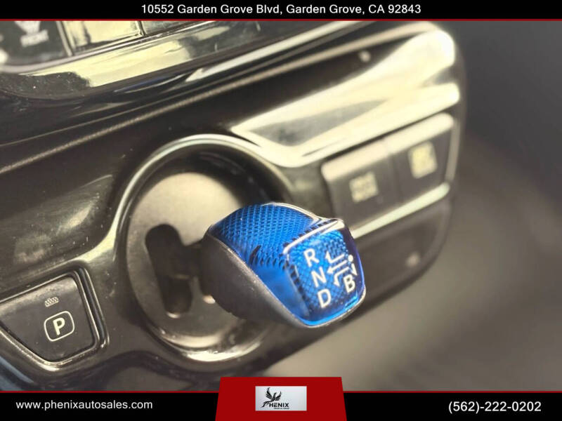 2016 Toyota Prius Two