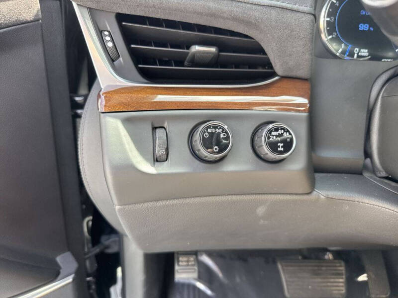 2020 Cadillac Escalade Luxury