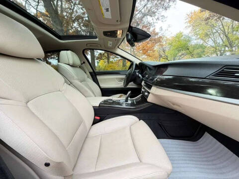 2012 BMW 5 Series 550i xDrive