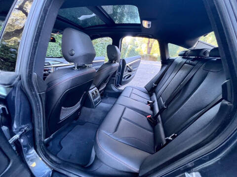 2017 BMW 3 Series 330i xDrive Gran Turismo