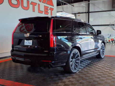 2025 Cadillac Escalade-V
