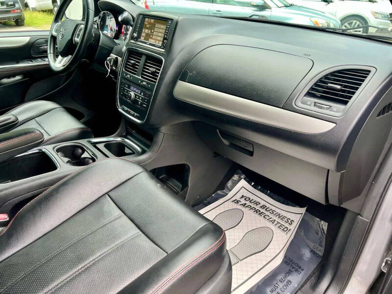 2014 Dodge Grand Caravan R/T