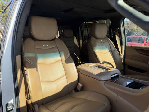 2017 Cadillac Escalade ESV Platinum