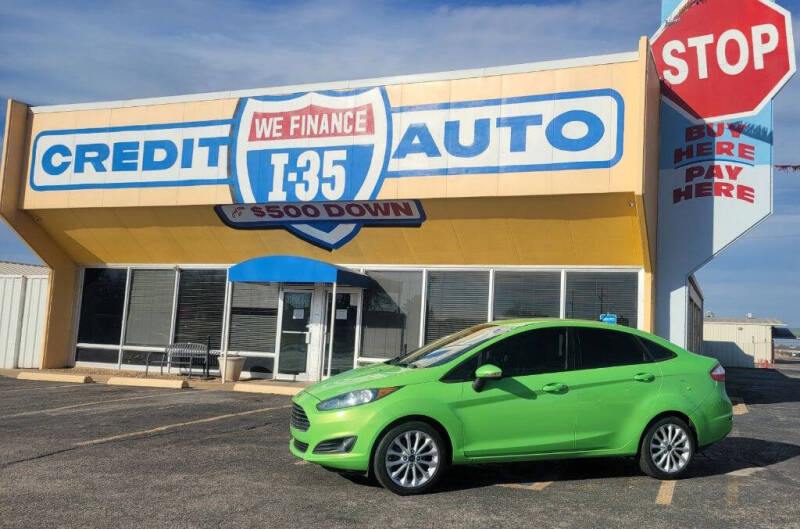 2014 Ford Fiesta SE's photo