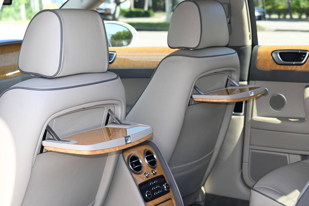 2012 Bentley Continental 24