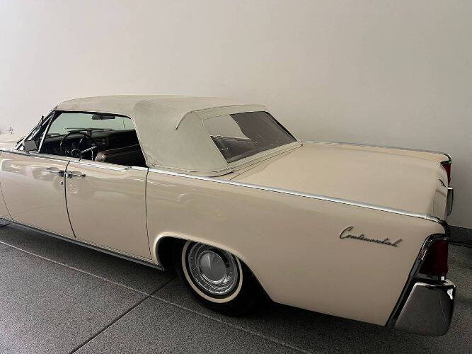 1963 Lincoln Continental