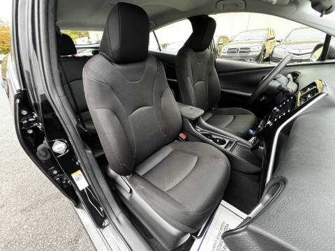 2022 Toyota Prius LE