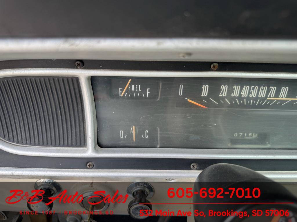1967 Ford F-100 28