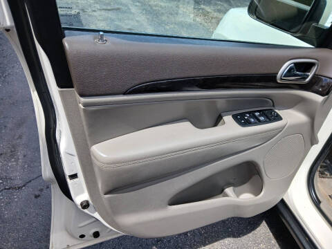2012 Jeep Grand Cherokee Laredo