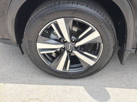 2024 Nissan Rogue SL