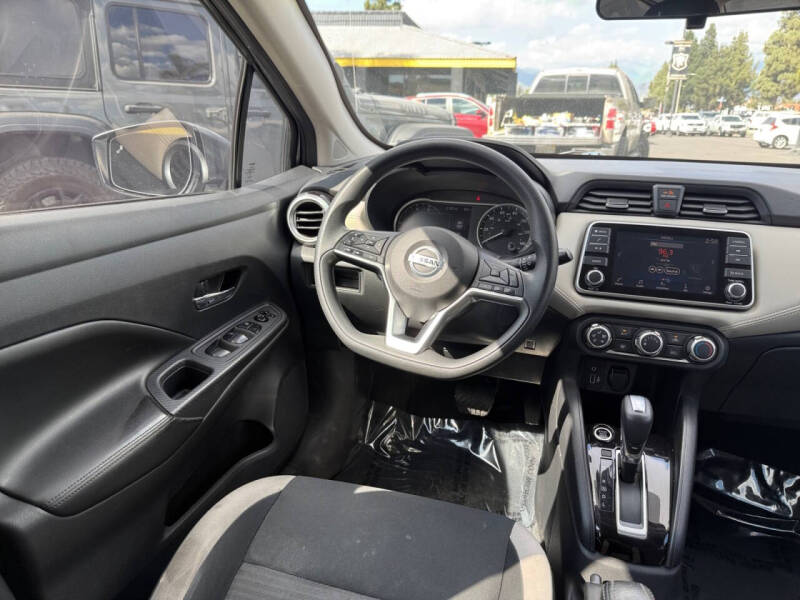 2020 Nissan Versa SV