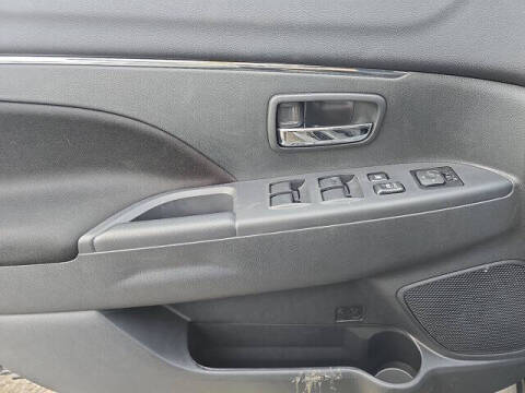 2026 Mitsubishi Outlander Sport ES