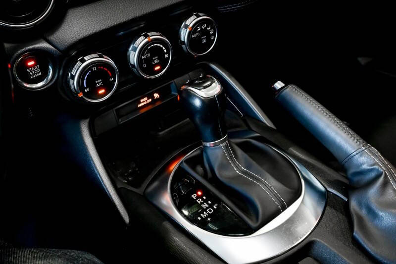 2019 FIAT 124 Spider Lusso