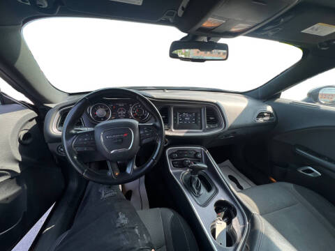 2015 Dodge Challenger SXT