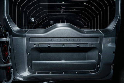 2022 Land Rover Defender 110 SE