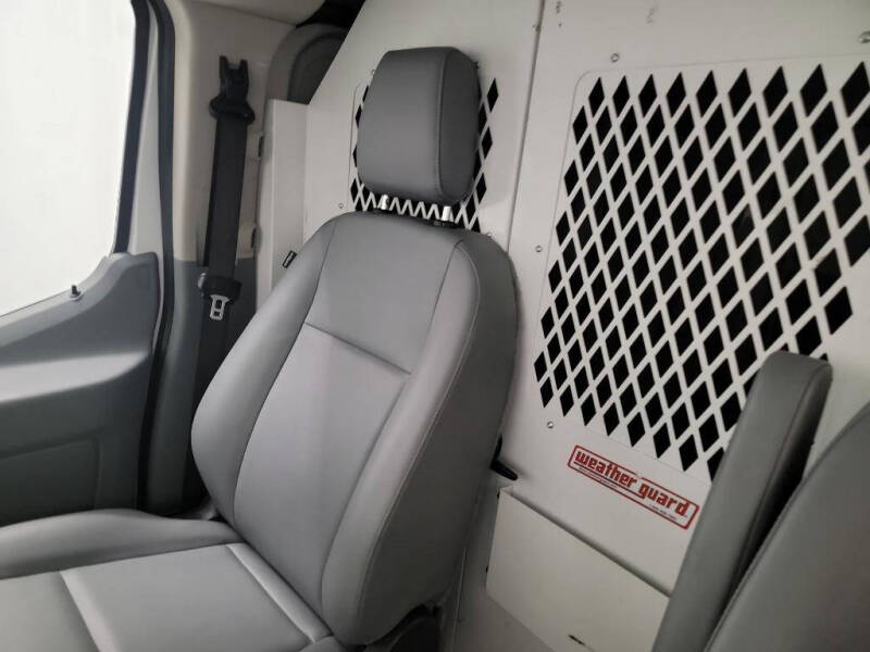 2017 Ford Transit Van Base photo 29