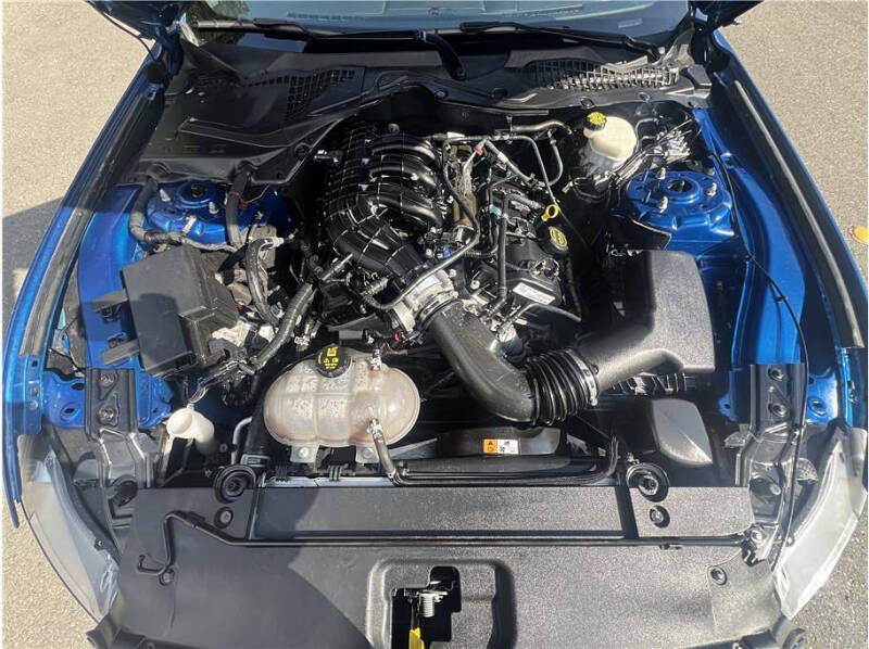 2017 Ford Mustang V6