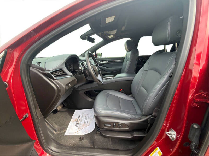 2024 Buick Enclave Essence
