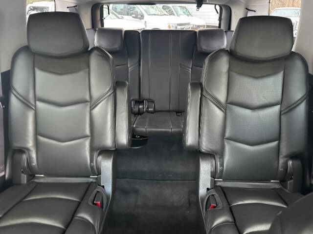 2017 Cadillac Escalade Luxury