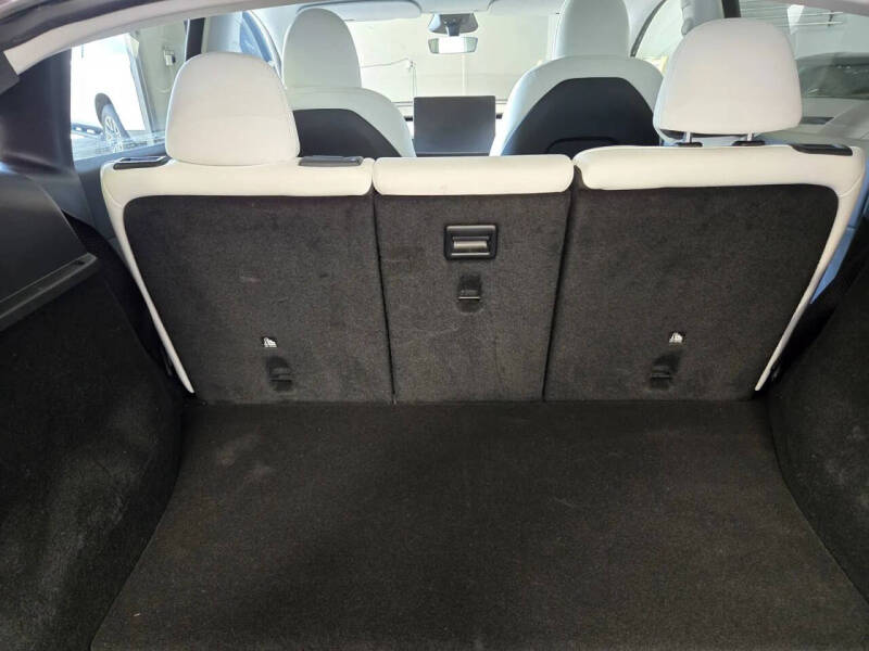 2024 Tesla Model Y Performance