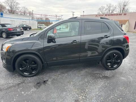 2016 Chevrolet Trax for sale at Rick Runion's Used Car Center in Findlay OH