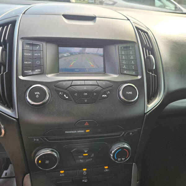 2015 Ford Edge SE
