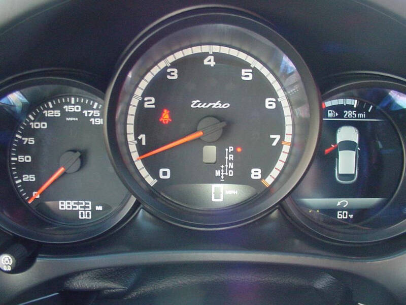 2016 Porsche Macan Turbo