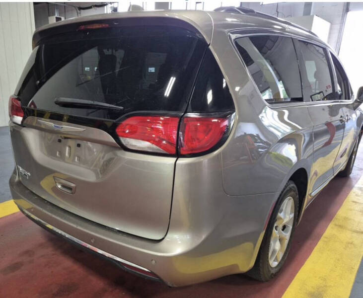 2018 Chrysler Pacifica Touring L