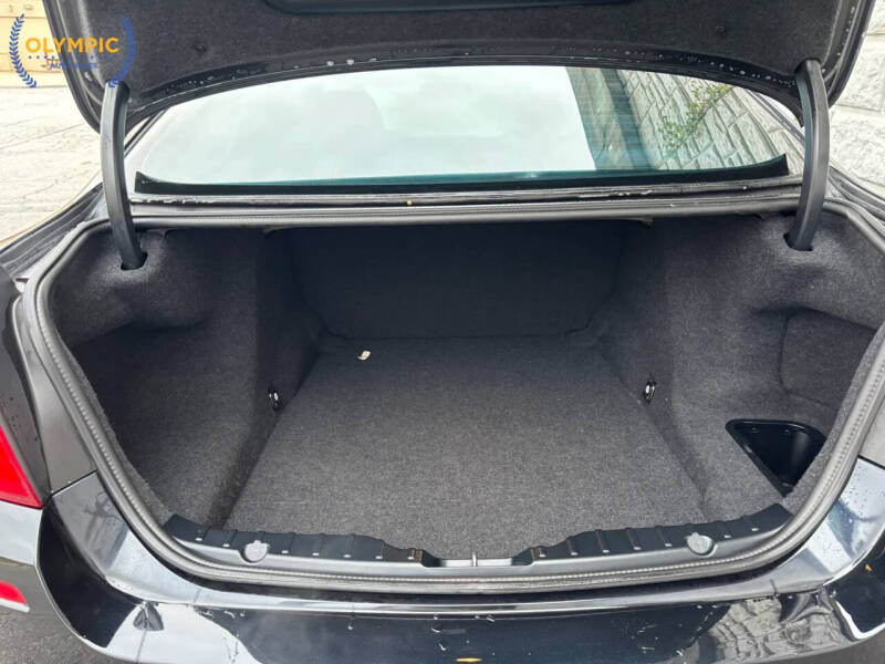 2012 BMW 5 Series 535i